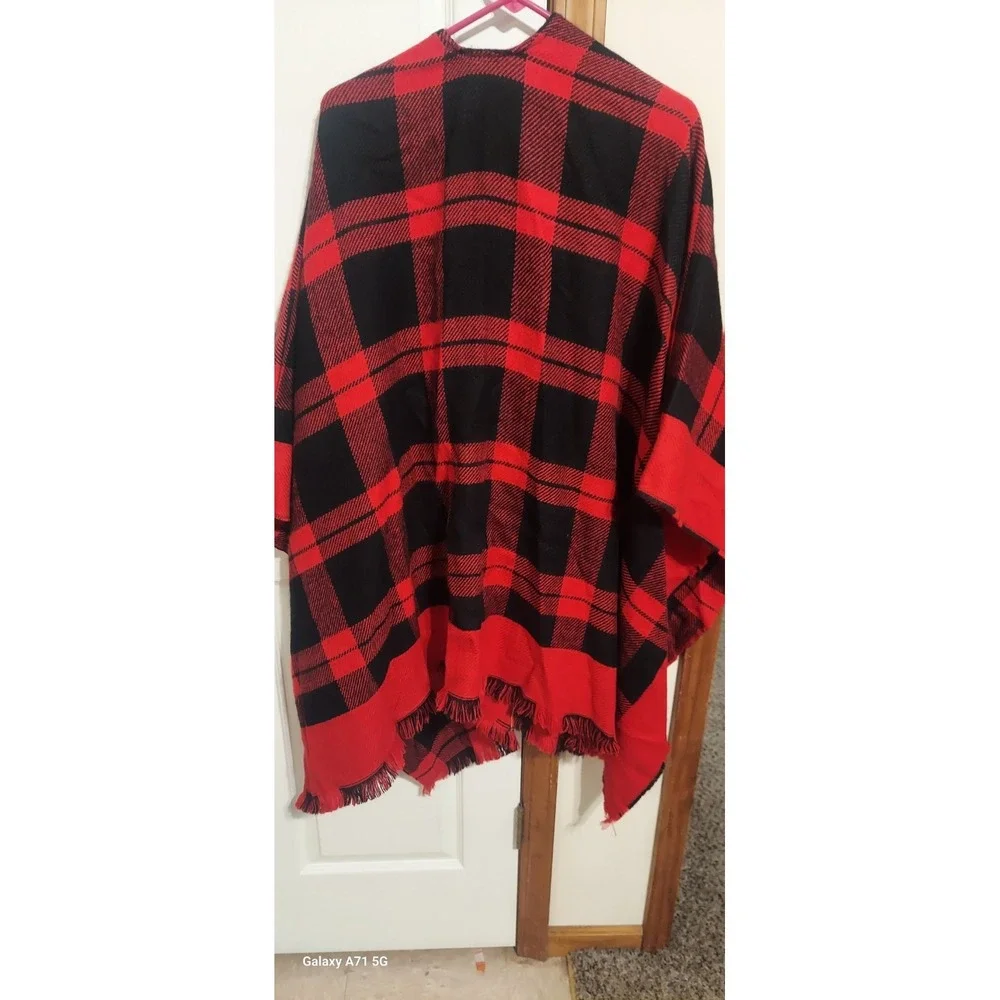 Duluth Red Black‎ Poncho Shawl Christmas Winter One Size Wrap